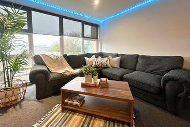 8 bed flat, 2-4 Plymbridge Lane, Crownhill, Plymouth, PL68DE - Image 2